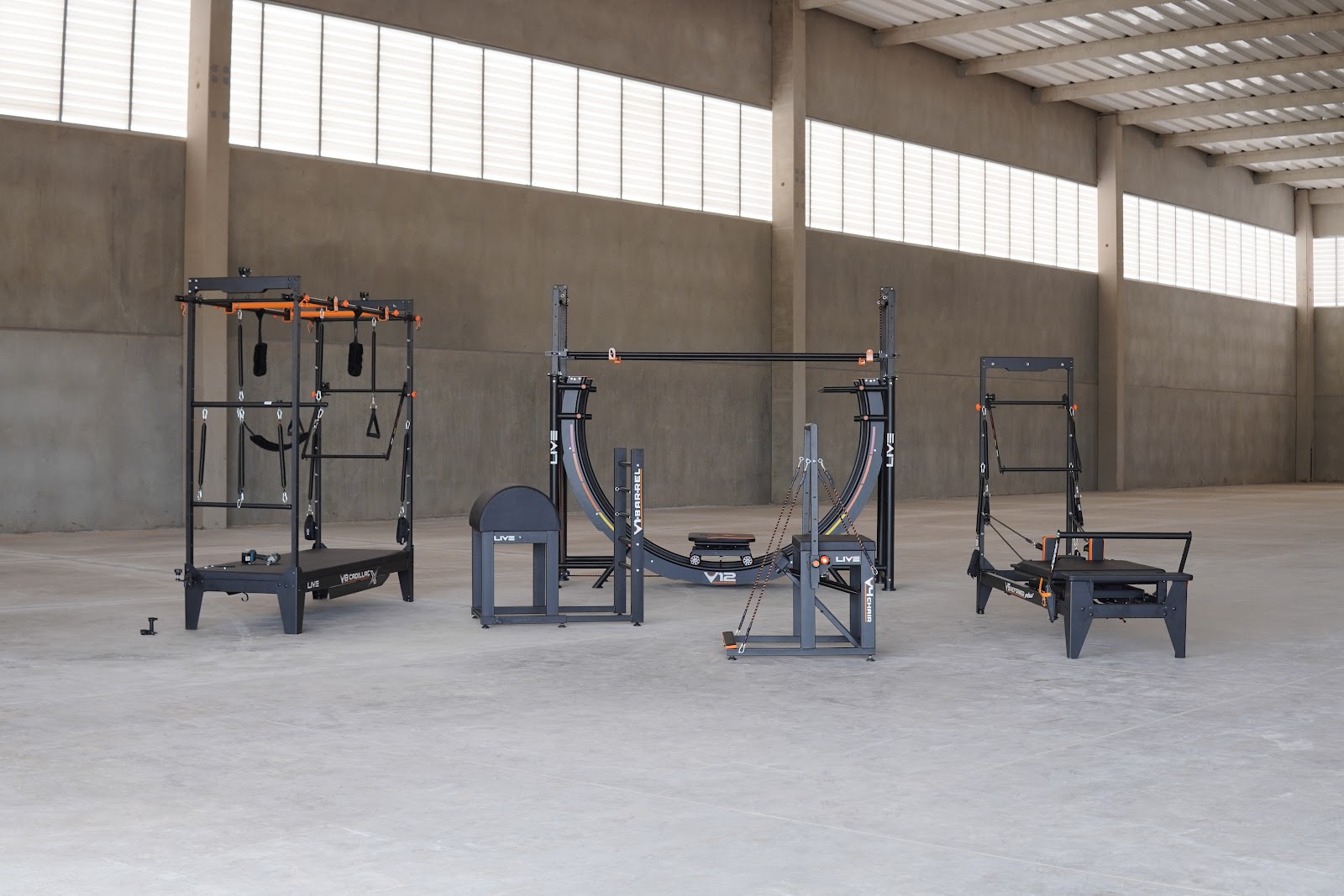 Estúdio Live com equipamentos de Pilates